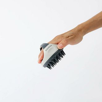 davroe-scalp-brush-3553_3326.jpg